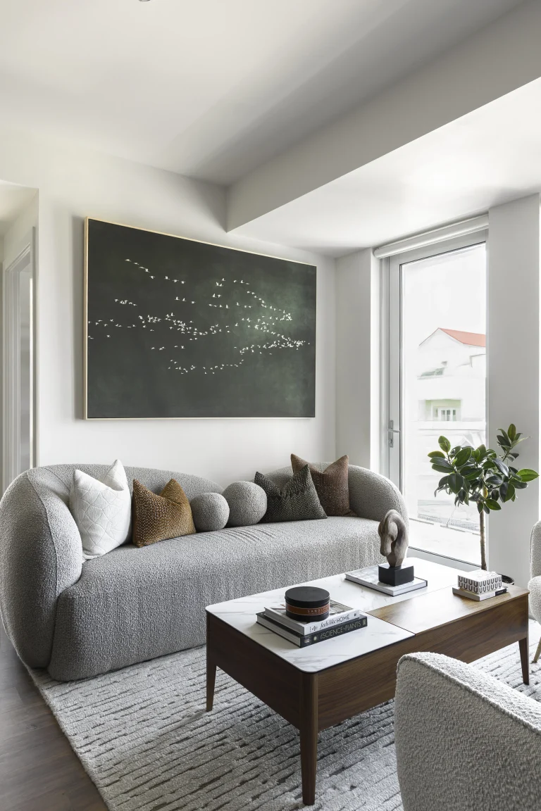 VANAULEY SUITE
